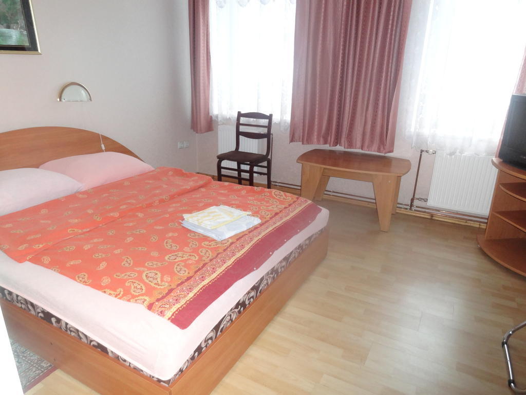 Hotel Rebir Даугавпилс Номер фото